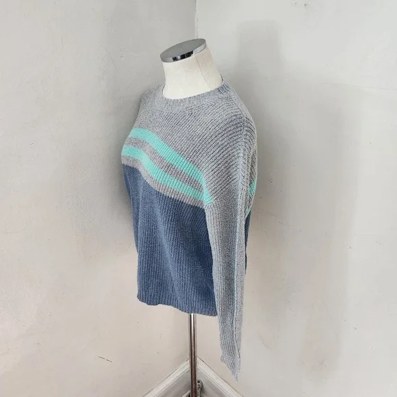 American Eagle Womens Small Grey Blue Striped Shaker Knit Crewneck Sweater S - Picture 5 of 5